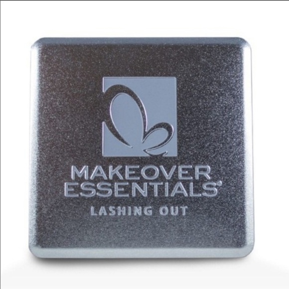 ME Makeover Essentials Lashing Out Girls Night Out - Picture 3 of 3